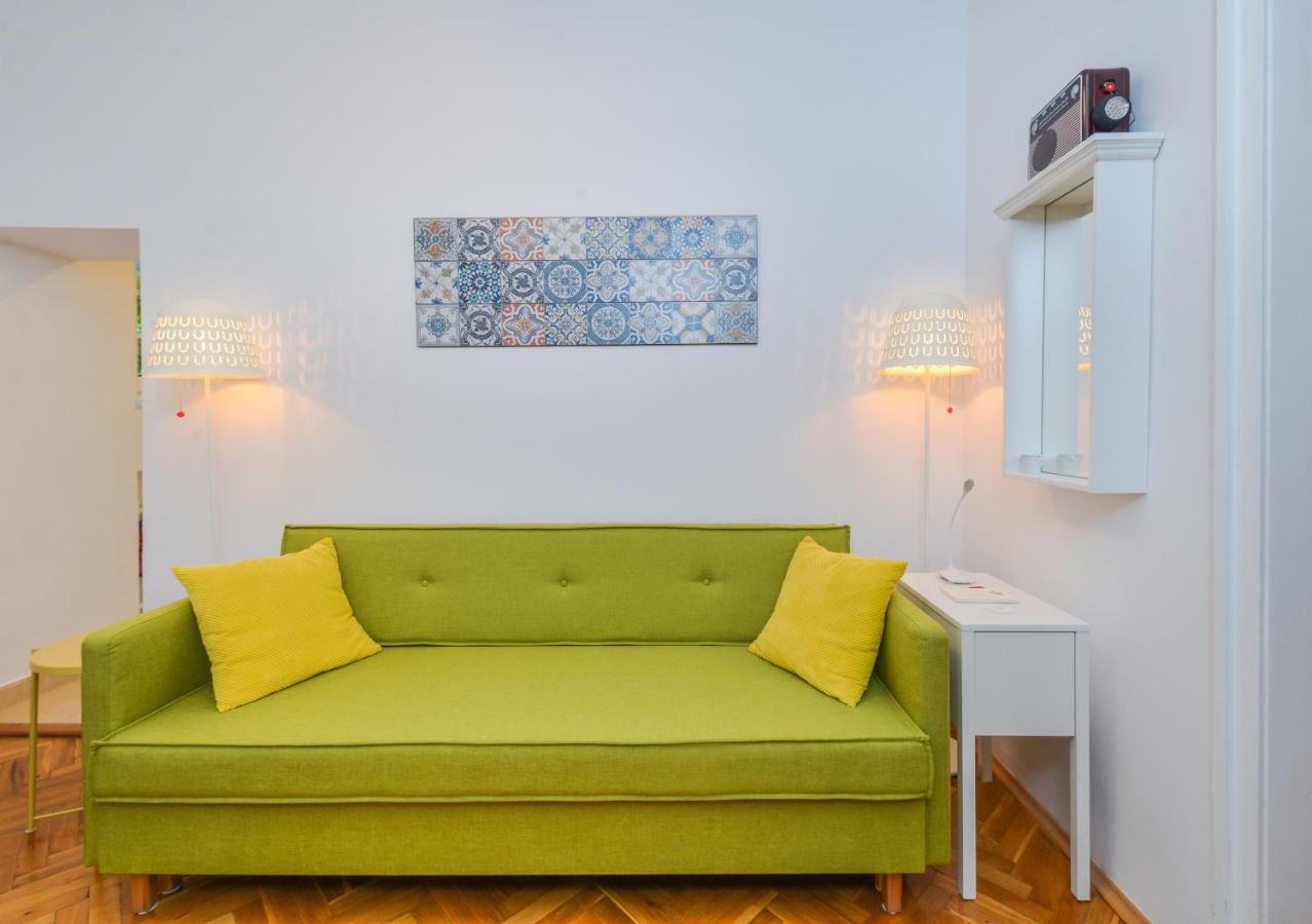 The Charming Home - One Bedroom Top Central Apartment By Flat Mаnager Софія Екстер'єр фото