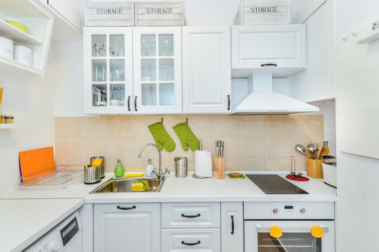 The Charming Home - One Bedroom Top Central Apartment By Flat Mаnager Софія Екстер'єр фото